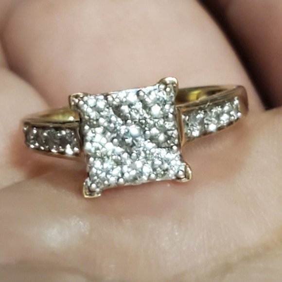10k yellow gold 1ct diamond ring size 7